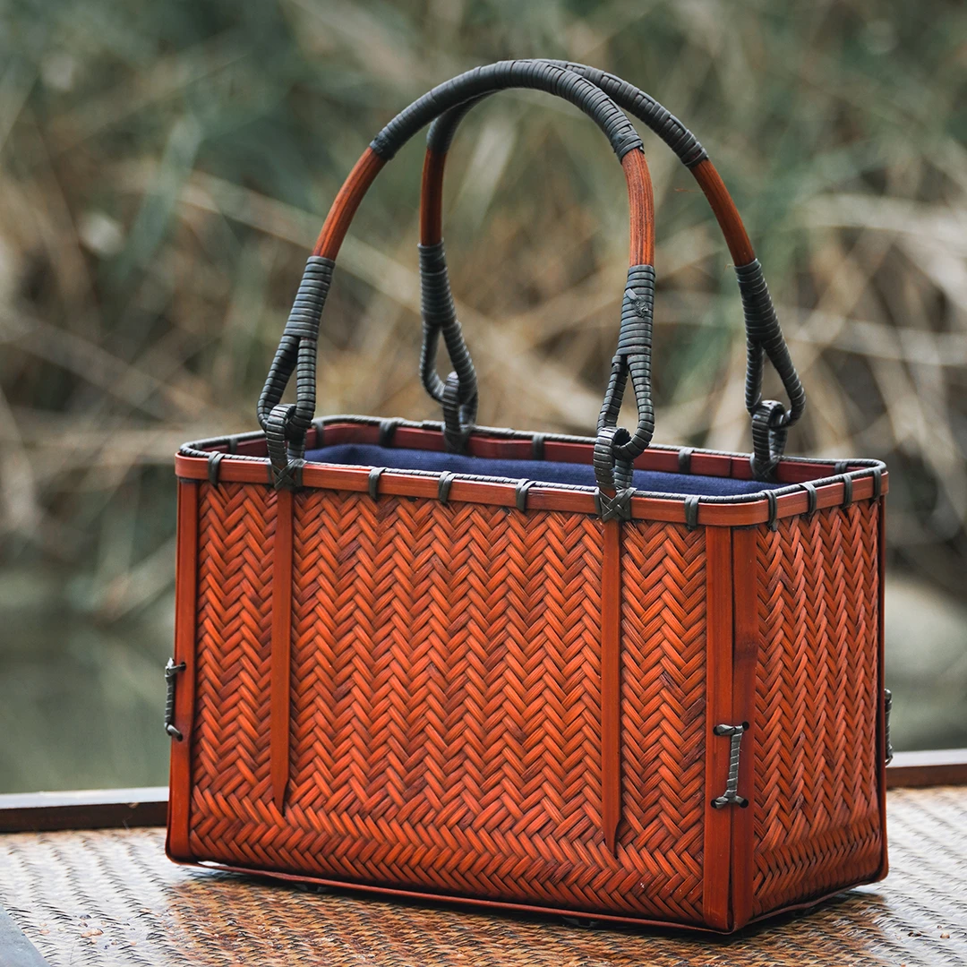 BB002（林艺舎）复古竹编深色包送吊坠流苏