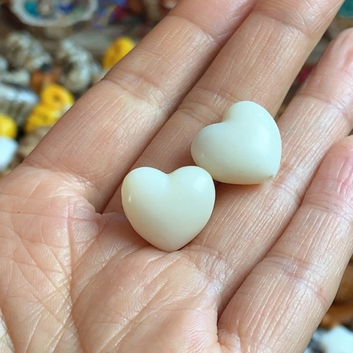 古*配饰驼骨雕刻爱心