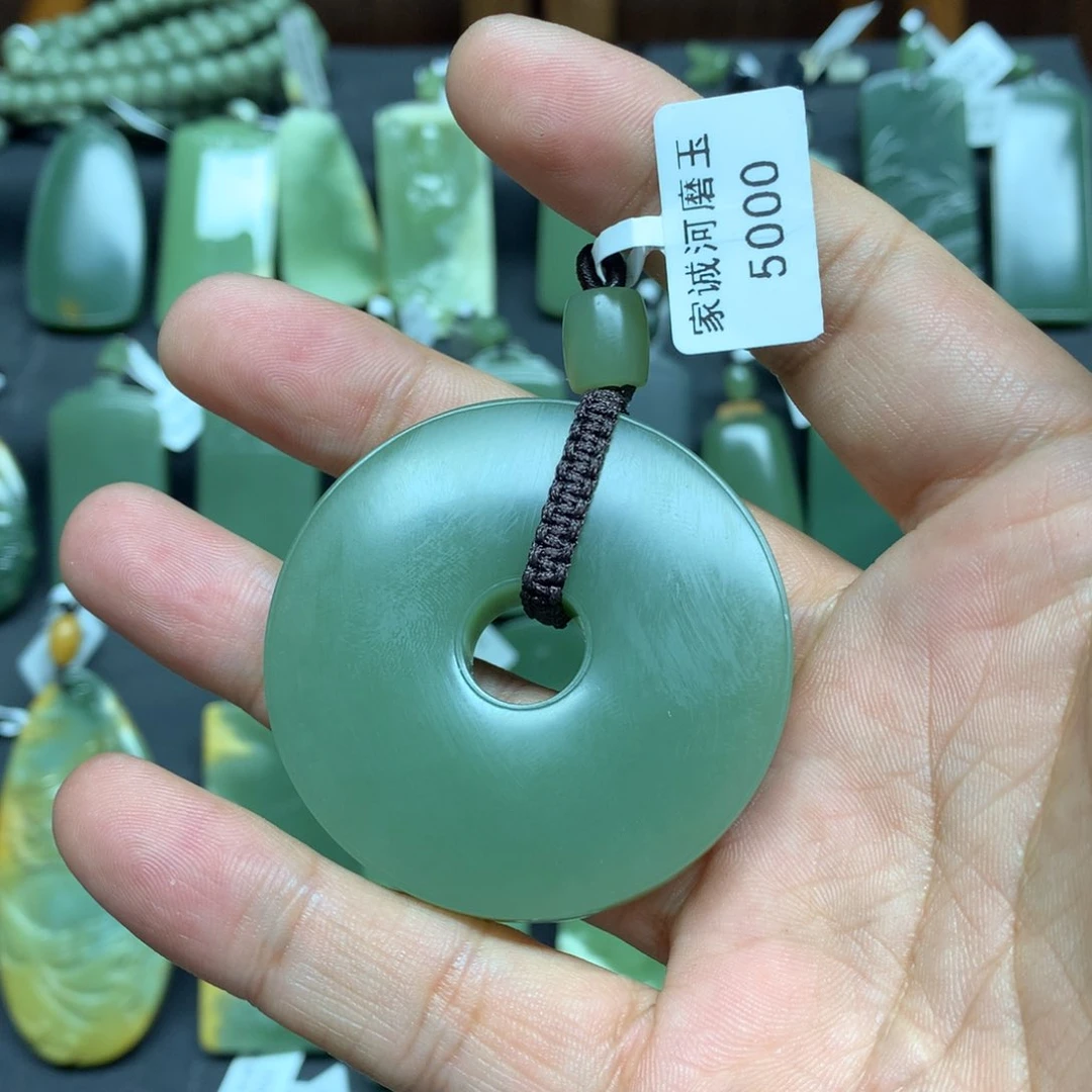 岫岩老玉（透闪石质玉）颈饰未镶嵌夕***爽