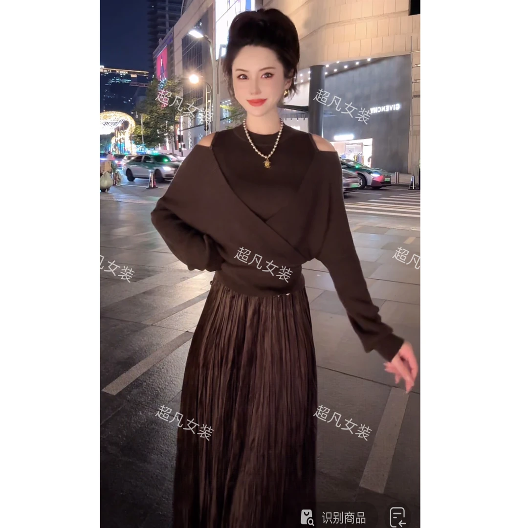 25025新款超凡女装毛针织衫秋季厚款针织圆领咖啡上衣裙子
