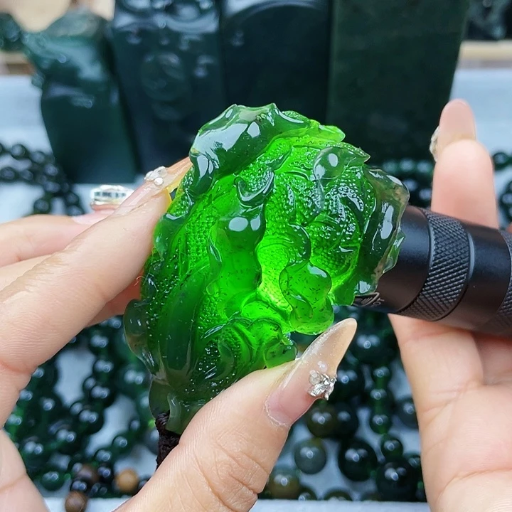 蛇纹石玉未镶嵌挂件