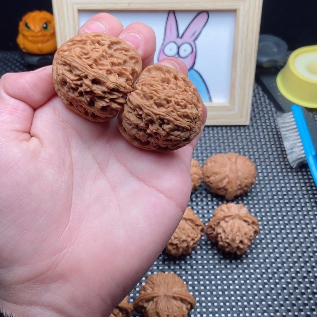 核桃手把件40南疆石