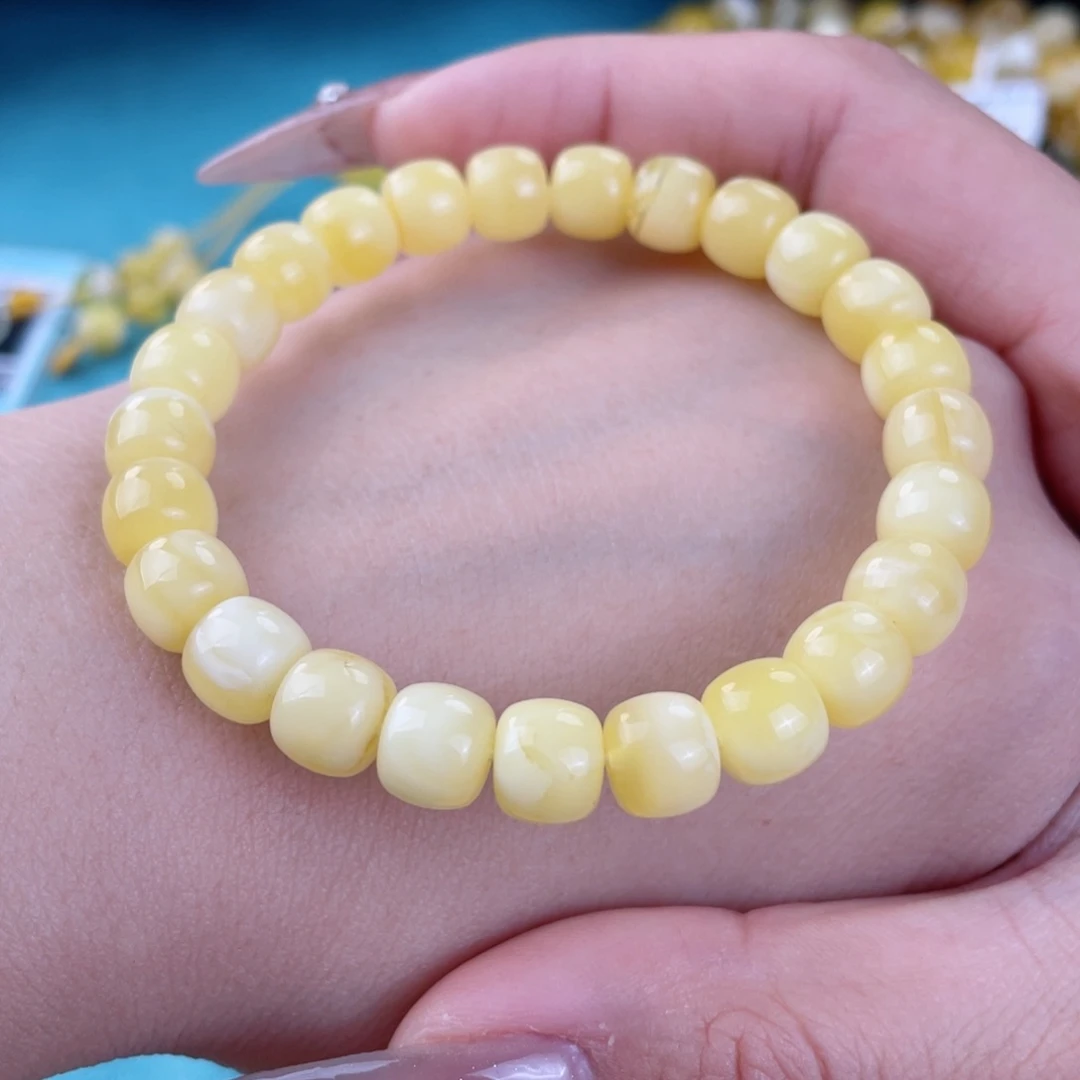 蜜蜡裸石未镶嵌蜜蜡