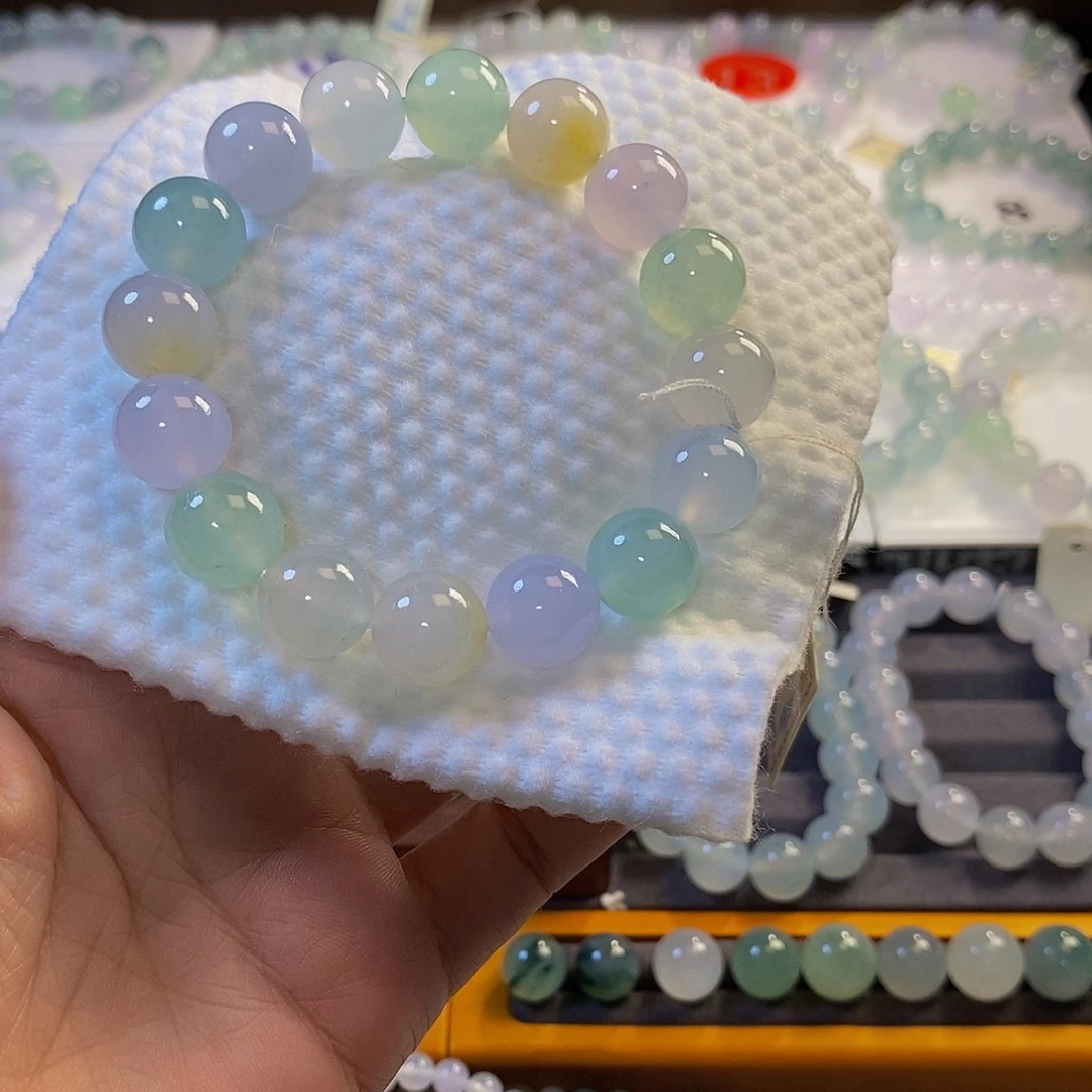 定制翡翠未镶嵌翡翠.