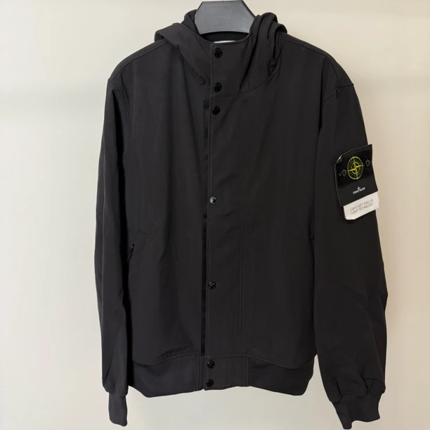 全新Stone island石头岛25SS Soft-Shell防风防水软壳外套 黑色