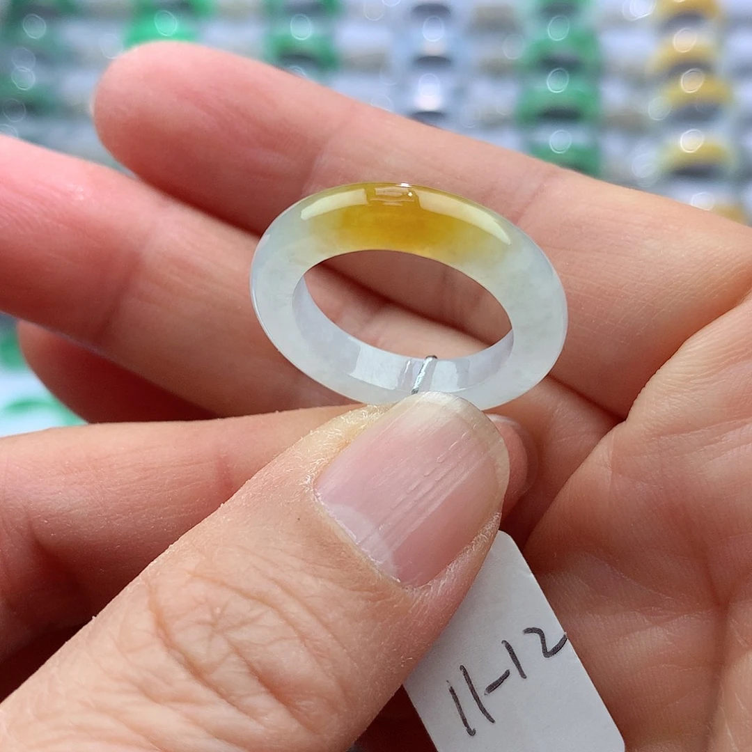 翡翠戒指未镶嵌11-12号