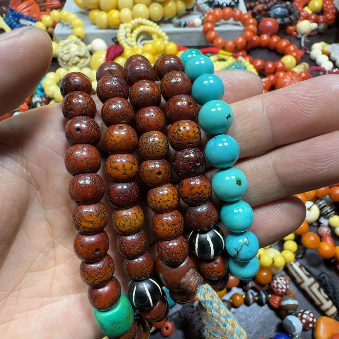 星月菩提吊坠战菩提树的叶子和叶子都