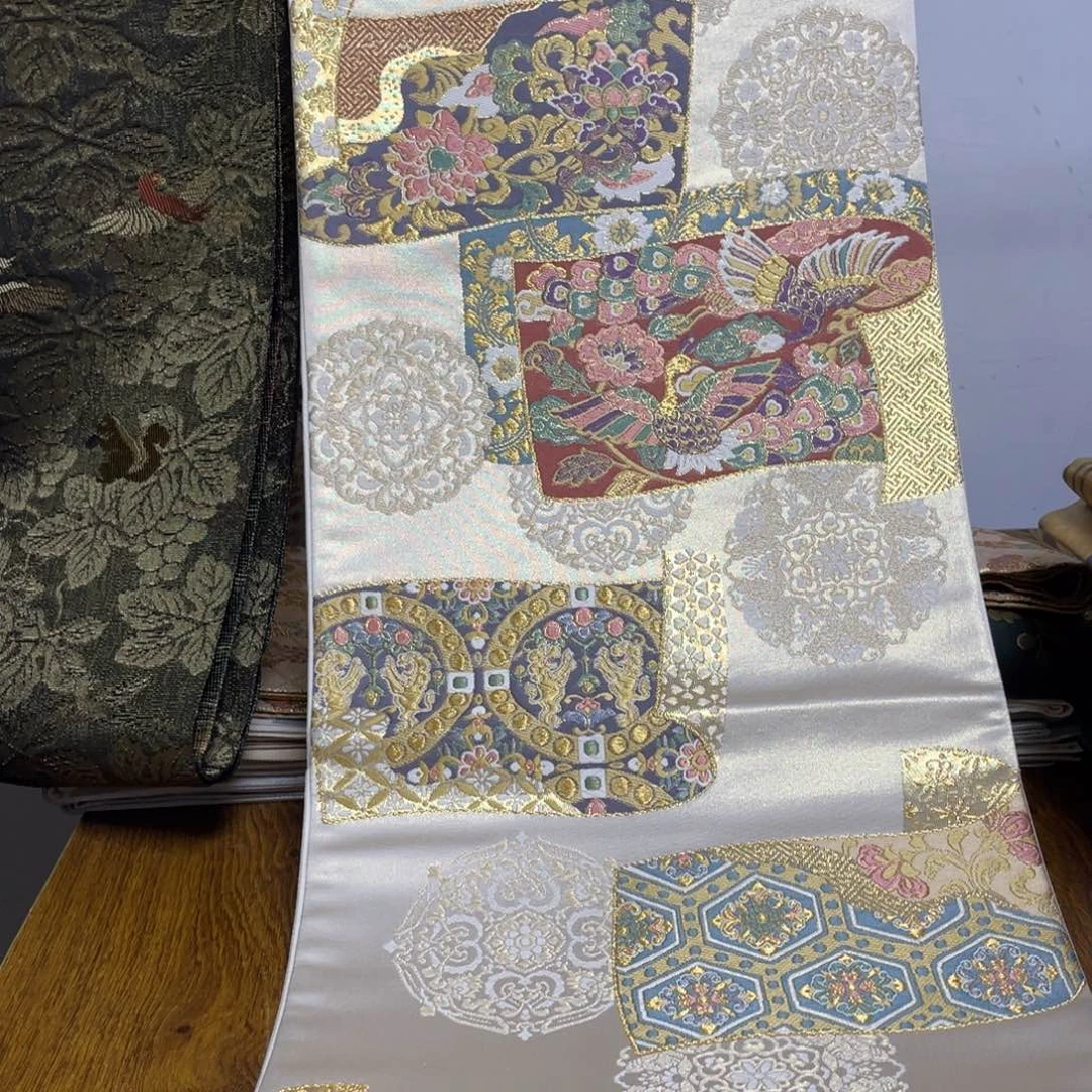 织绣贝紫染贝紫染