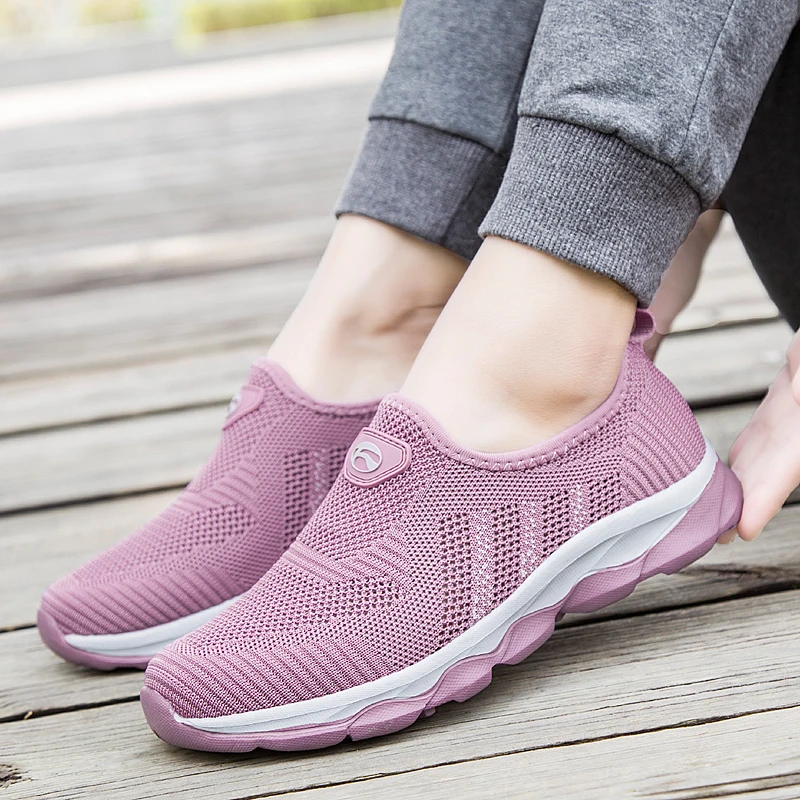 足力健运动鞋旗舰正品老人鞋女夏季网面透气中老年妈妈鞋轻便软底