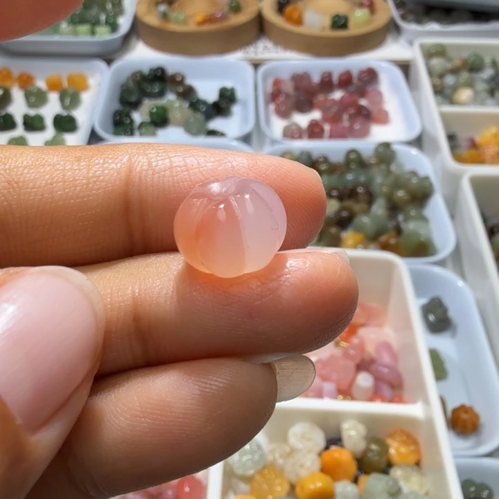 和田玉未镶嵌珠宝奇石