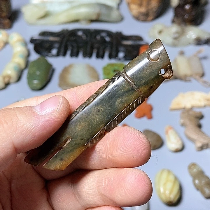 和田玉未镶嵌颈饰13