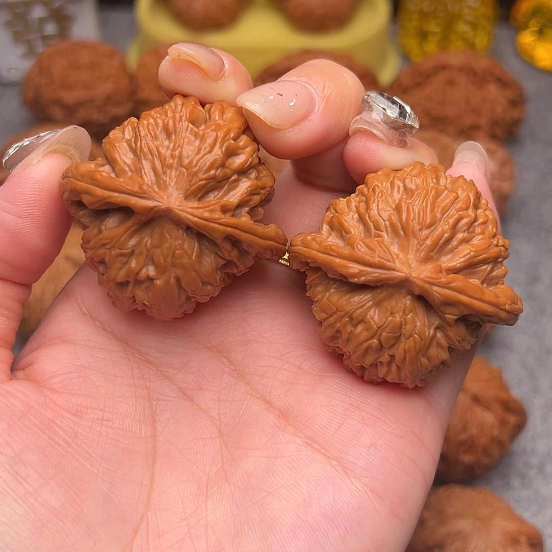 把件文玩核桃毕业精品精配狮子头球白43全品