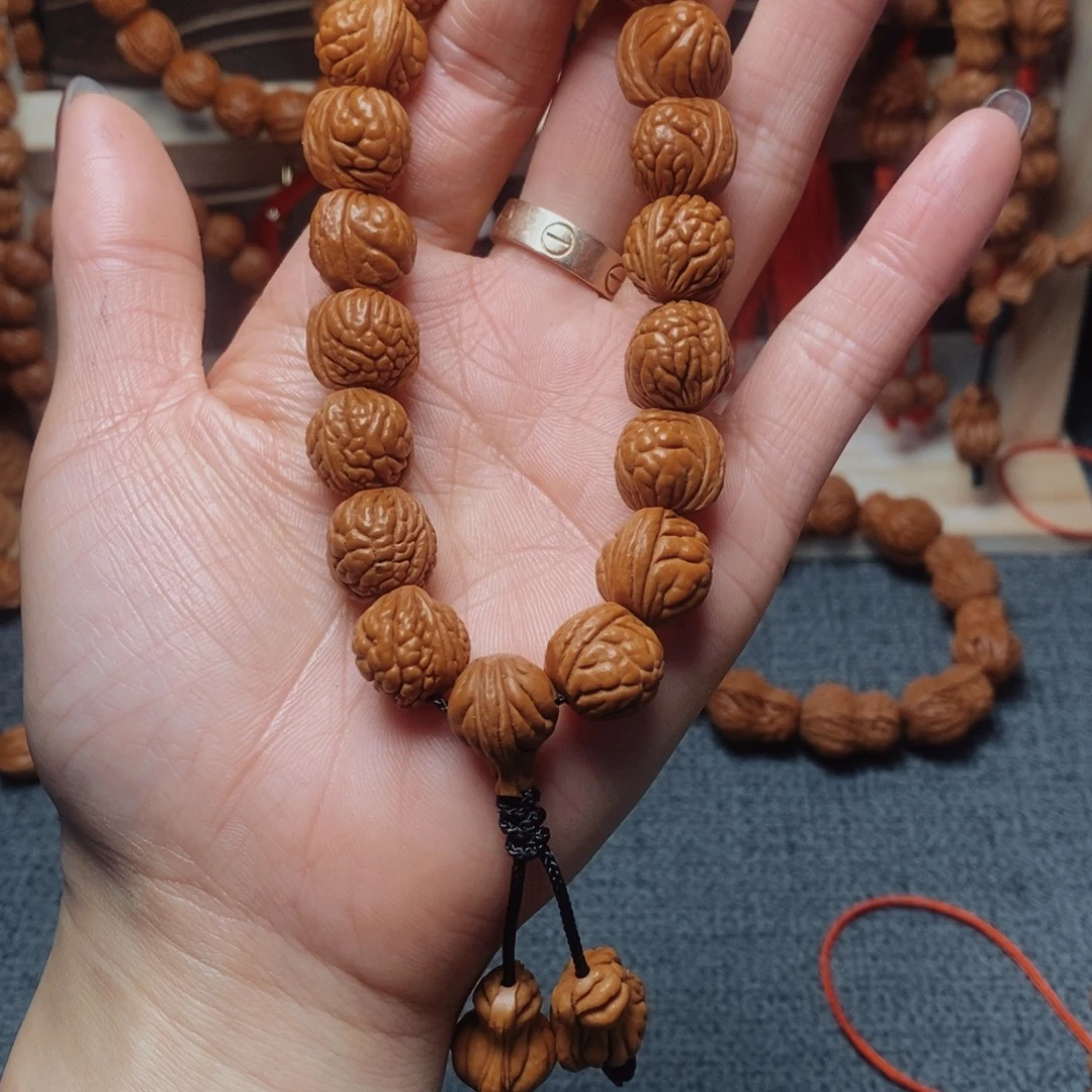 桃核吊坠龙纹桃枭