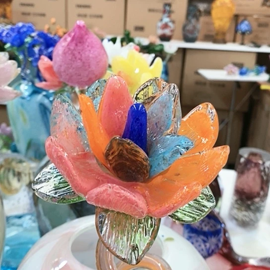 琉璃花瓶高45厘米宽9厘米