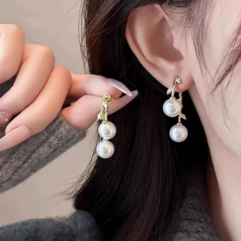 耳饰 轻奢交叉仿锆叶子珠珠耳环2026新款爆款高级感小众耳饰