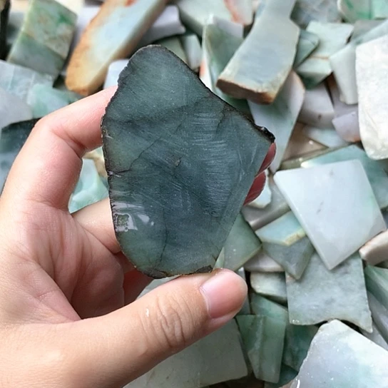 翡翠挂件未镶嵌?***o翡翠原石