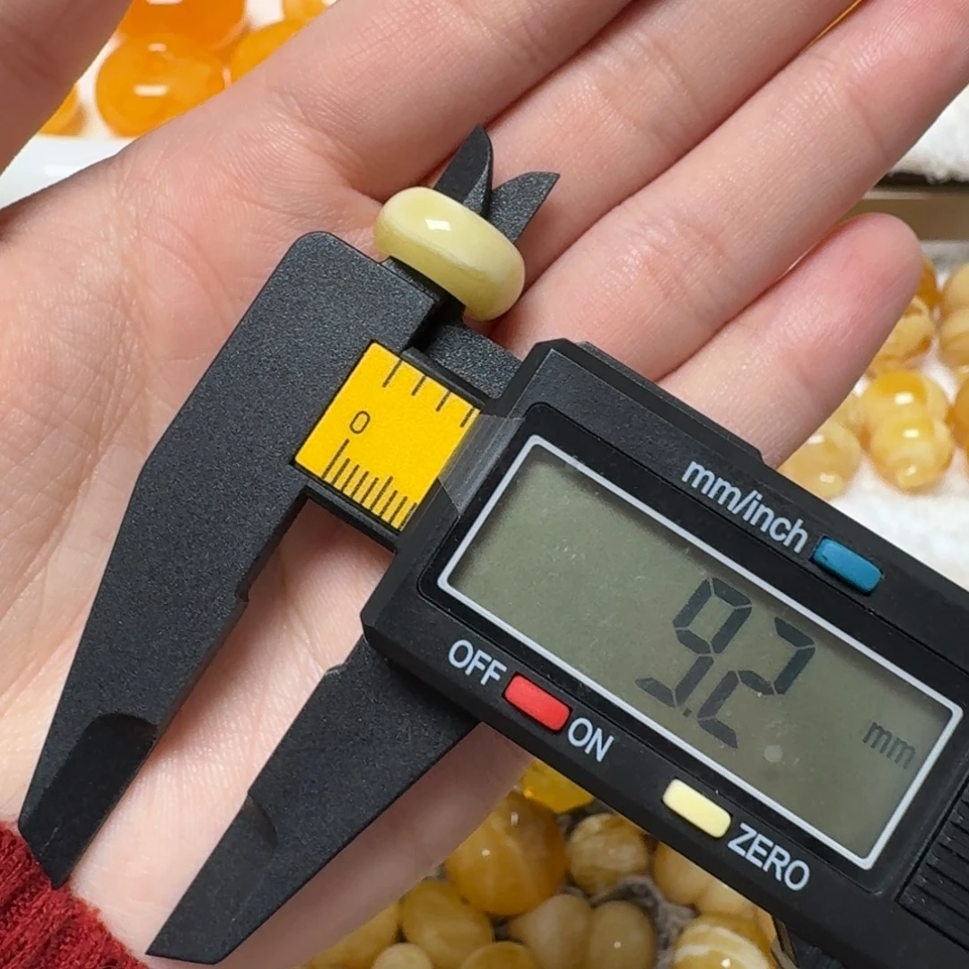 琥珀未镶嵌裸石蜜蜡跑环