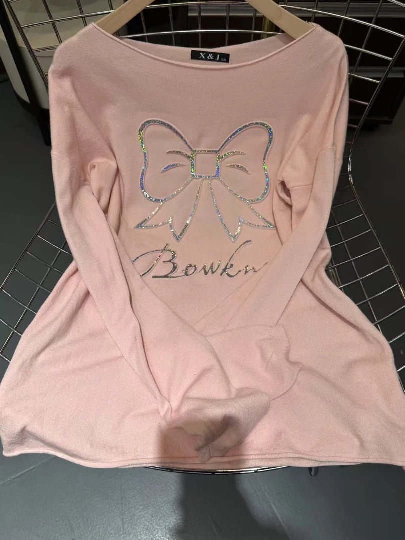 秋冬女款设计时尚针织衫-A0514