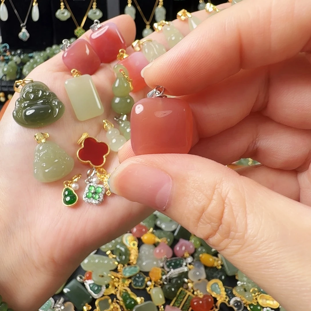 7***l玛瑙/玉髓银S925镶嵌颈饰