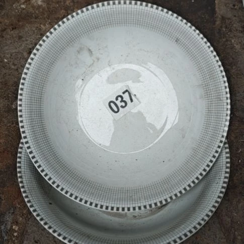 库存微瑕碗两个直径