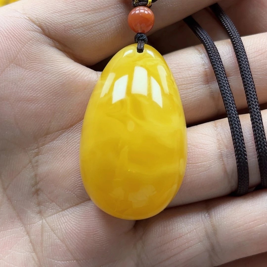 蜜蜡未镶嵌珠宝奇石