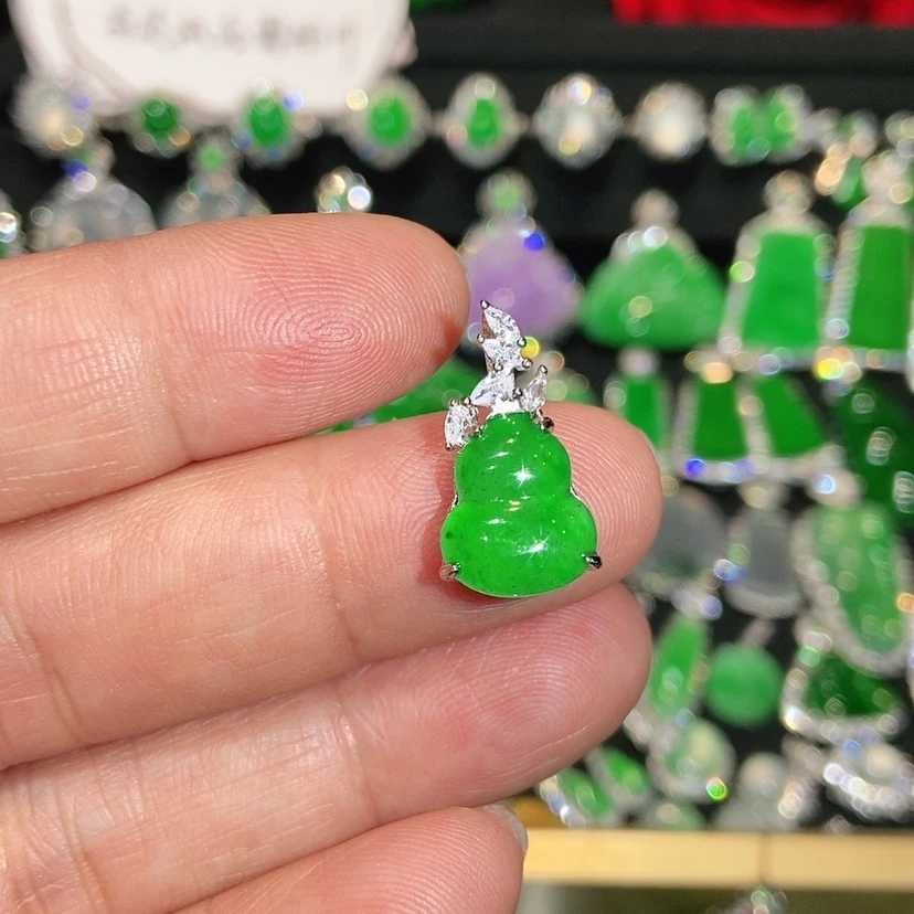 【闪购商品】颈饰未镶嵌翡翠天然翡翠