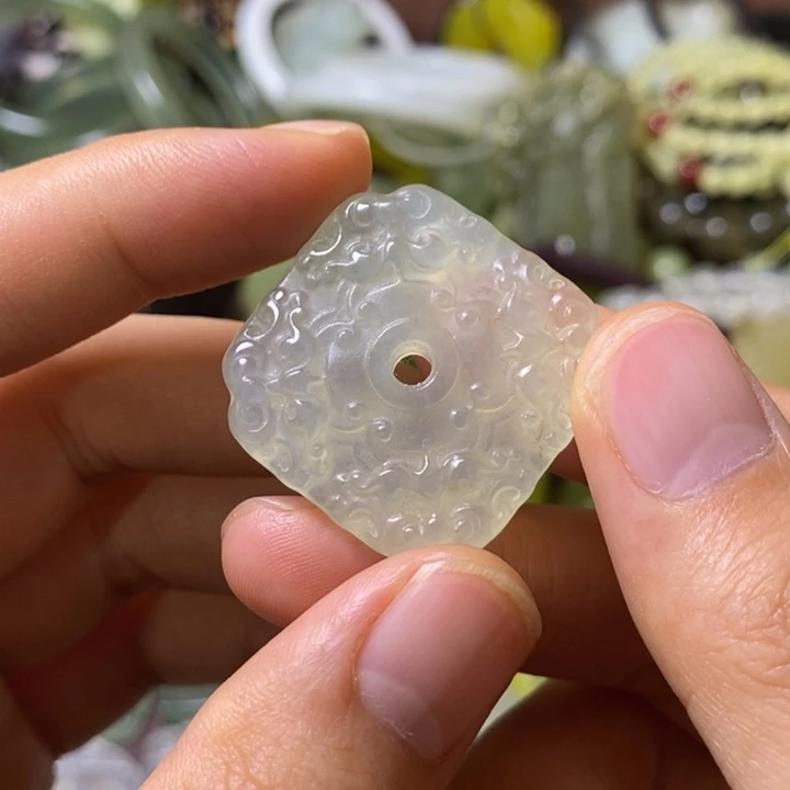 岫玉岫玉颈饰未镶嵌