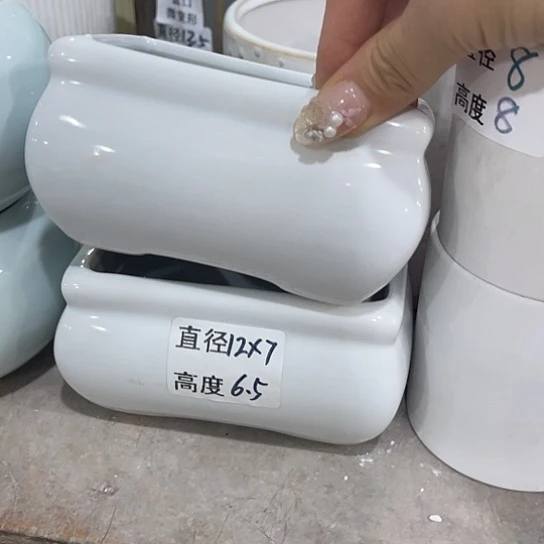 多肉绿植陶瓷花盆9.9包邮，有孔