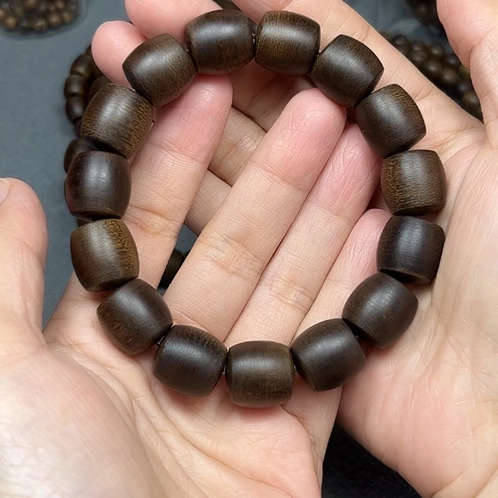 用***3沉香碎屑沉香白棋玉化1.4