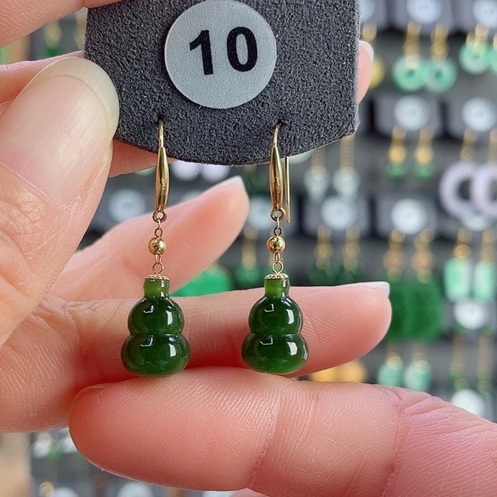 18K金镶嵌和田玉耳饰