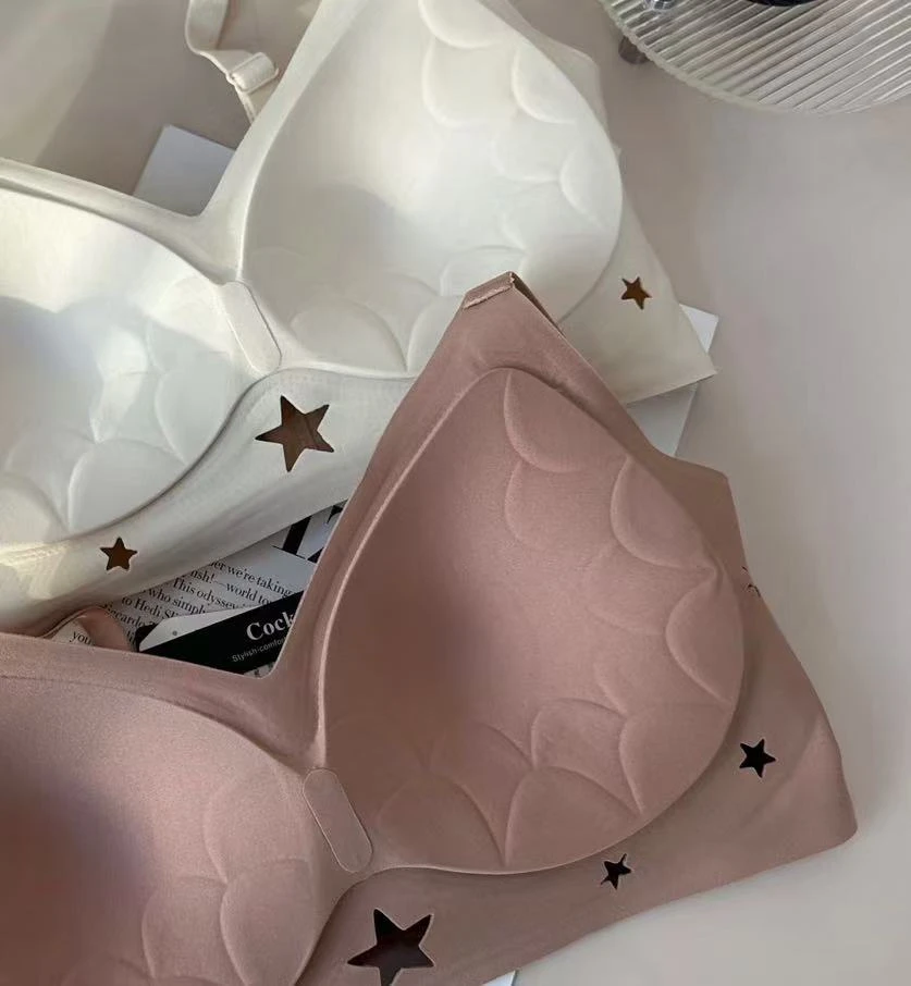 9708号872#韩系镂空星星设计一体内里撞色边舒适背心（预）