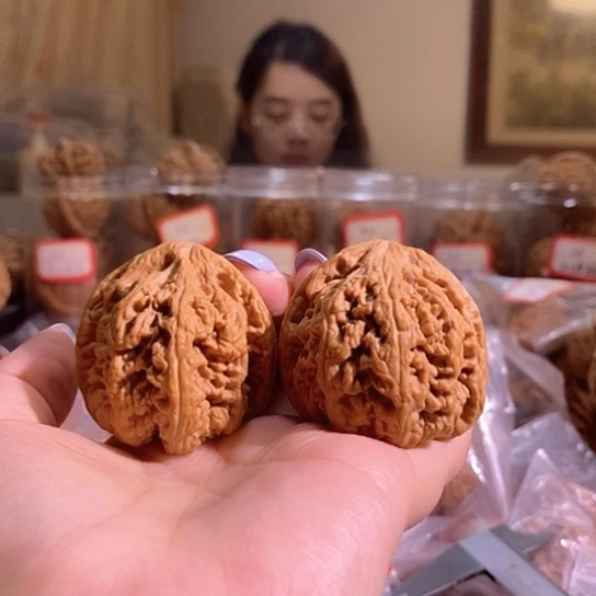 文玩核桃吊坠42大粗筋有修打底了