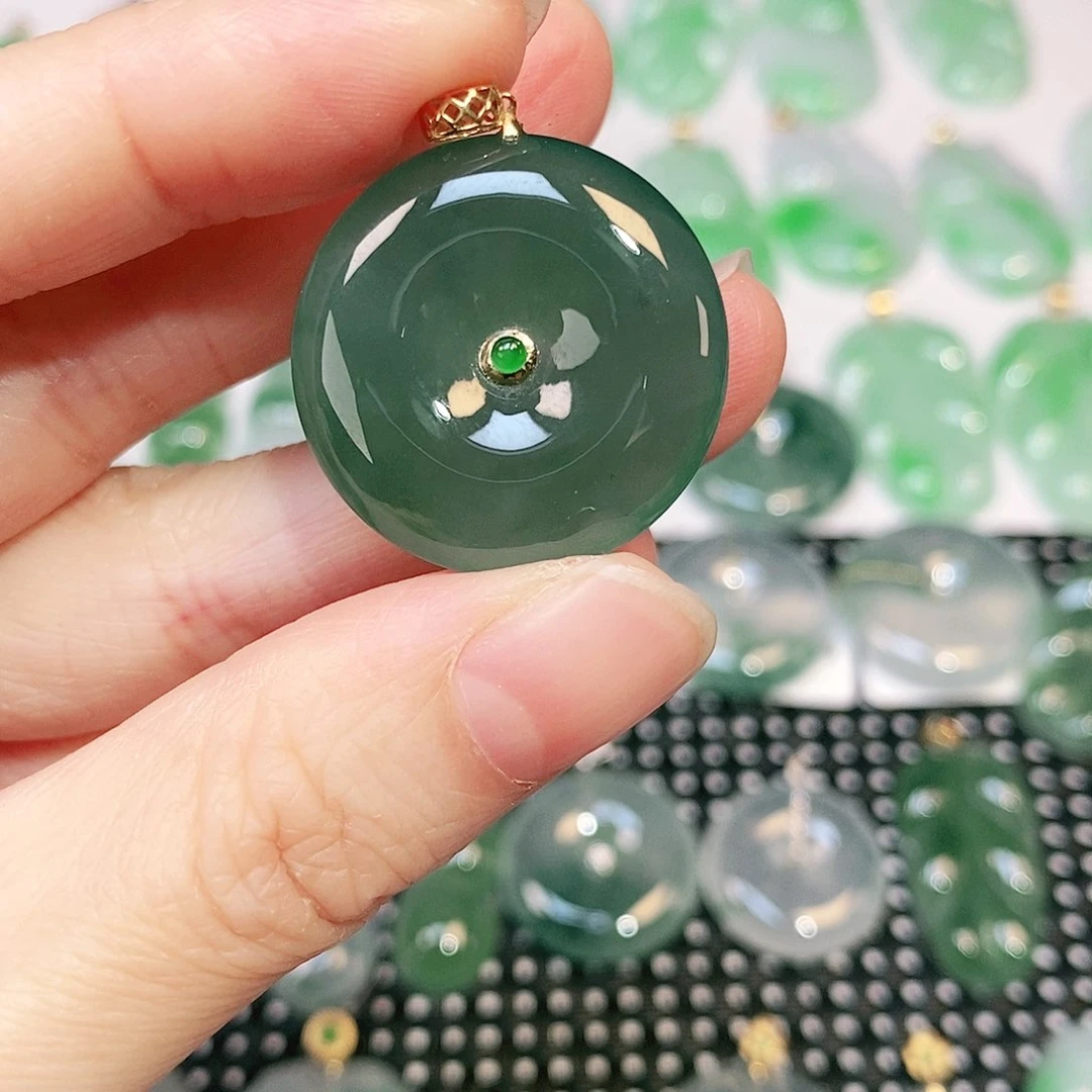 翡翠吊坠(不含链)18K金镶嵌