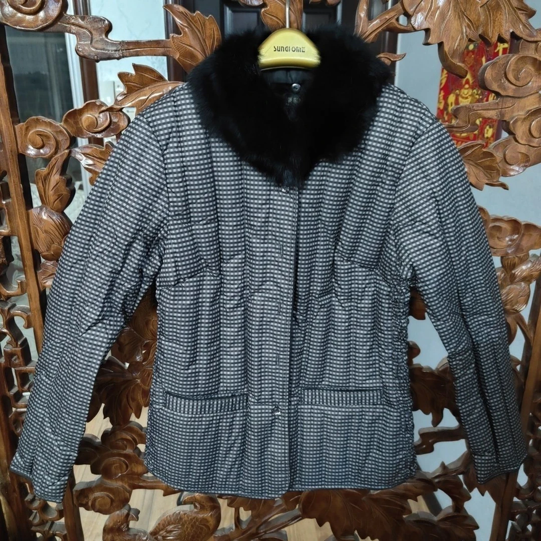 南极人秋冬老年女羽绒加厚外套羽绒内胆带毛领格子款时尚抗寒保暖