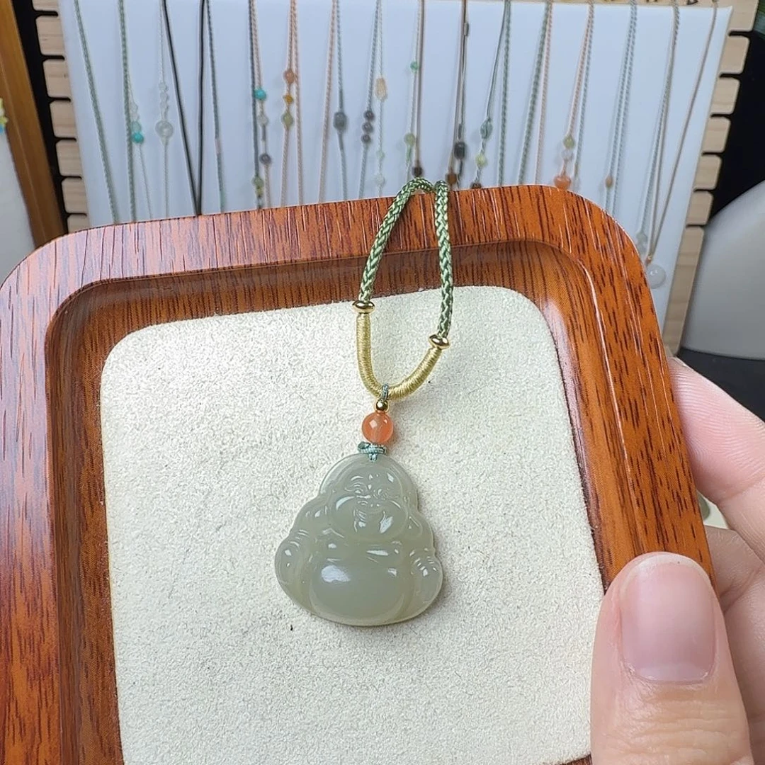 和田玉未镶嵌颈饰25mm佛公