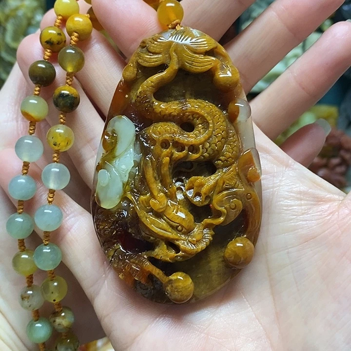 岫玉未镶嵌吊坠(赠链)