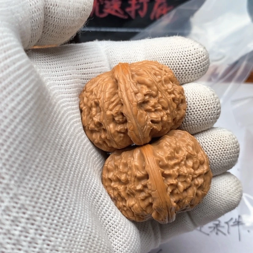 【闪购商品】文玩核桃把件48白狮子
