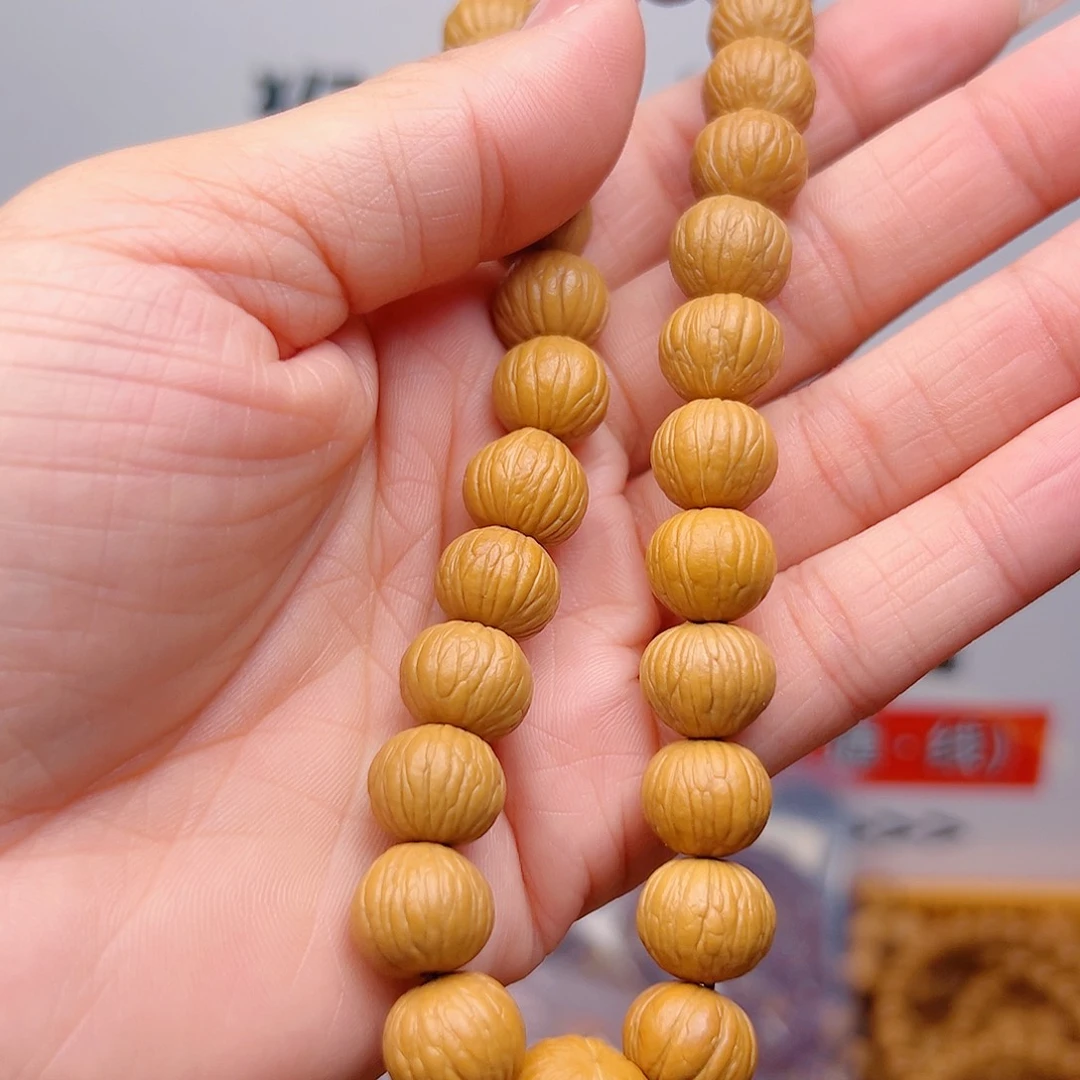 王***儿猴头核桃吊坠12/28精品手持