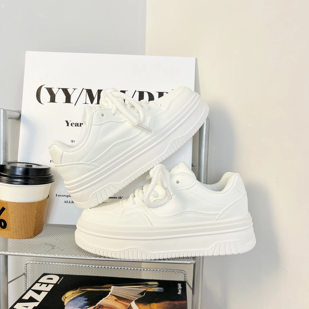 环球厚底白色板鞋女款2025新款爆款鞋子百搭轻便小白鞋时尚休闲鞋