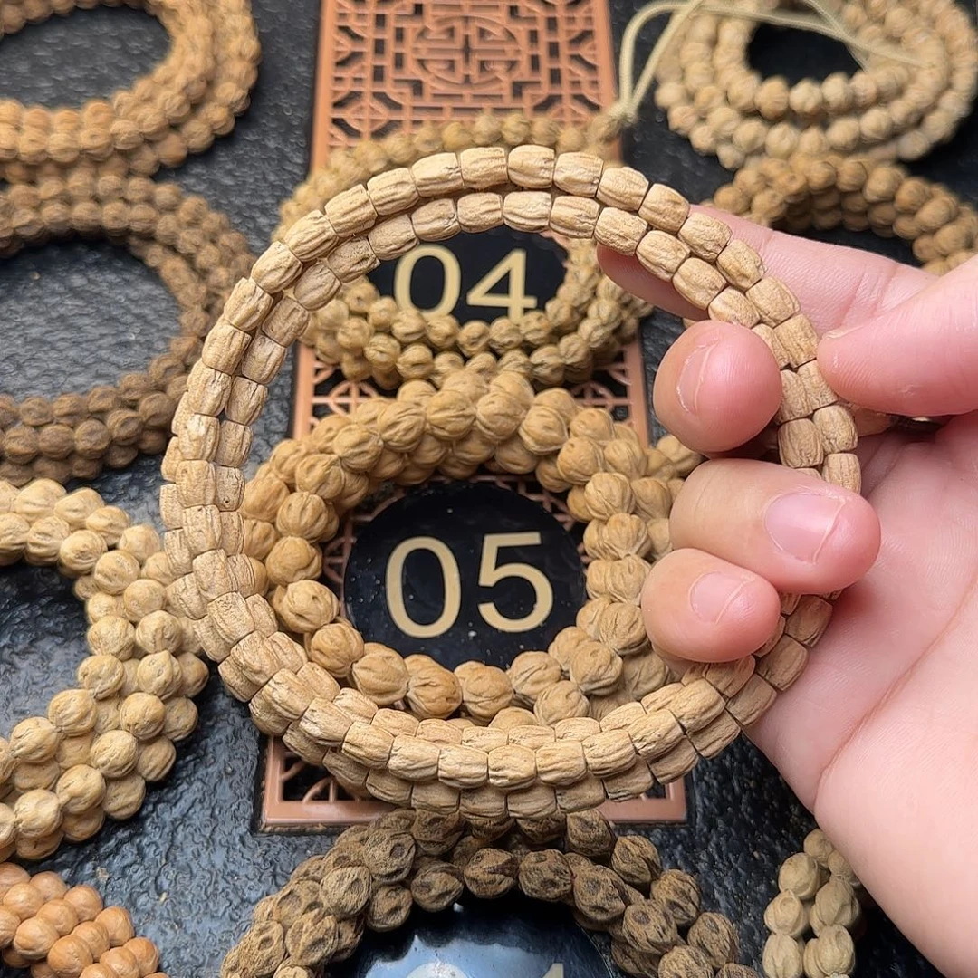 数***字柏香籽/百香籽吊坠