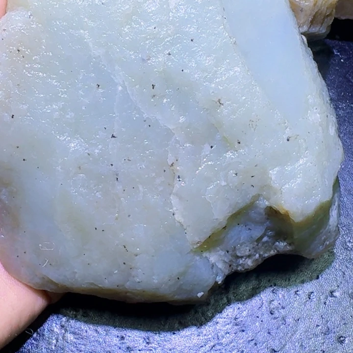 和田玉未镶嵌珠宝半成品