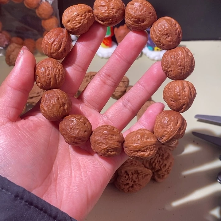 手串文玩核桃……10
