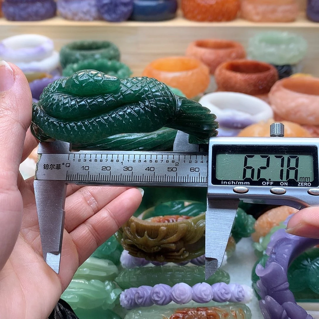 未镶嵌手镯石英质玉