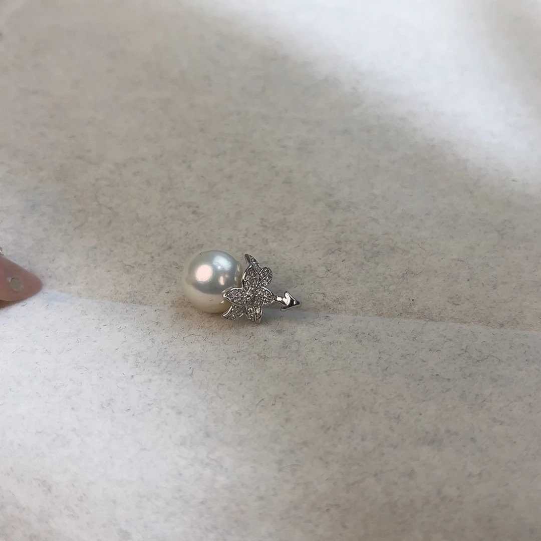 颈饰银S925镶嵌淡水珍珠