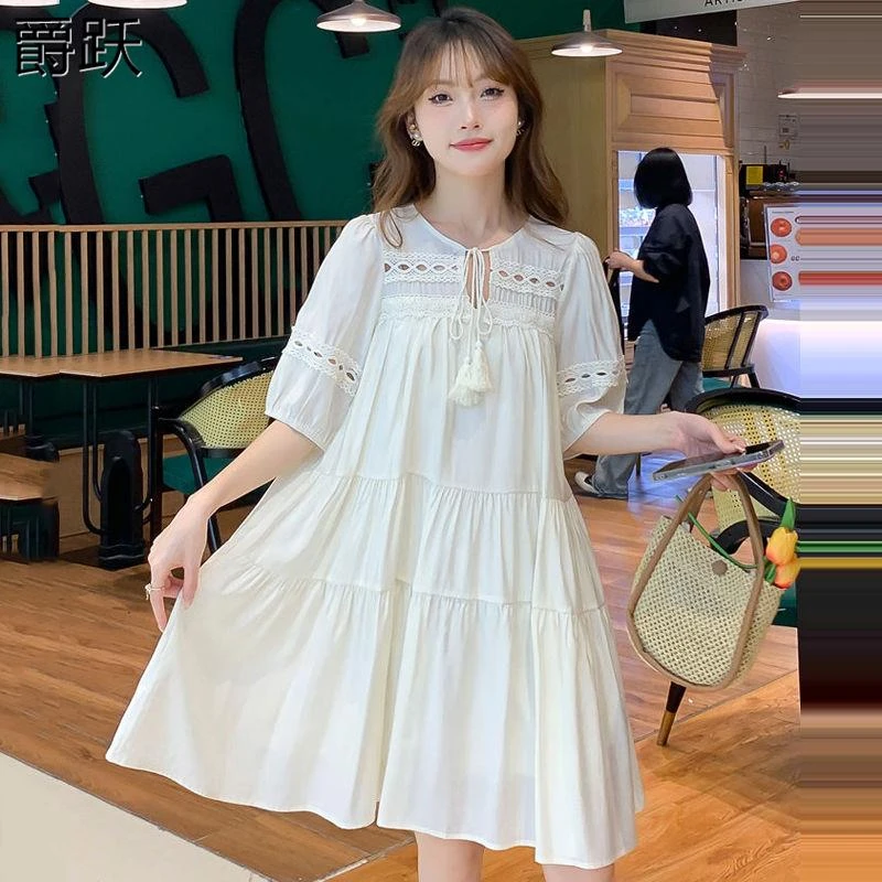 气质圆领蕾丝镂空连衣裙女夏季新款宽松显瘦温柔风纯色a字裙子薄