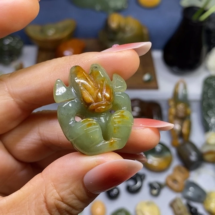 岫岩河磨玉（透闪石质玉）未镶嵌挂件
