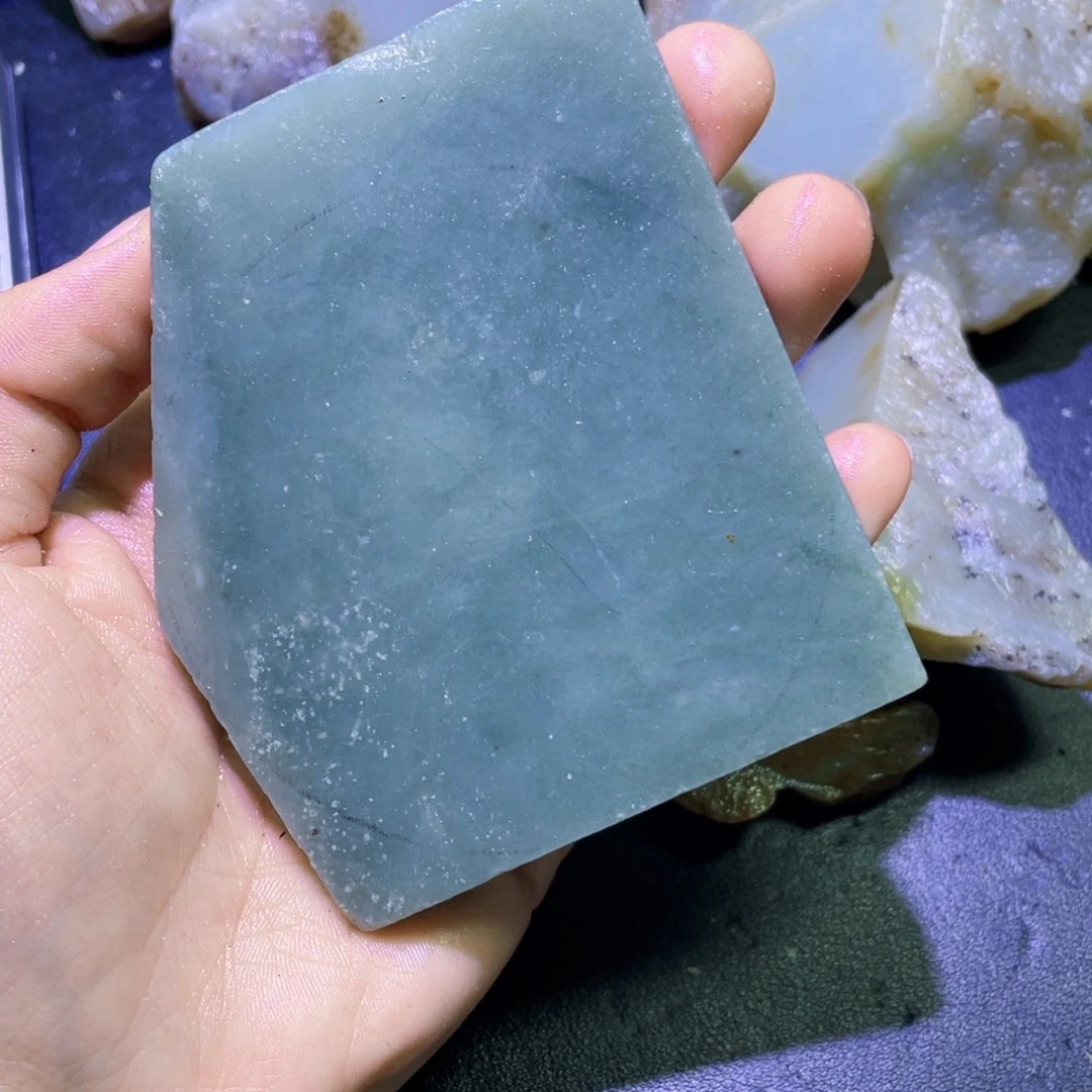 和田玉未镶嵌珠宝半成品