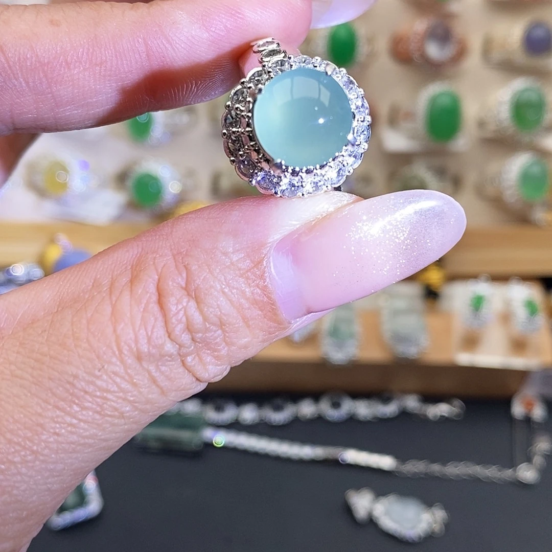 翡翠未镶嵌戒指1111