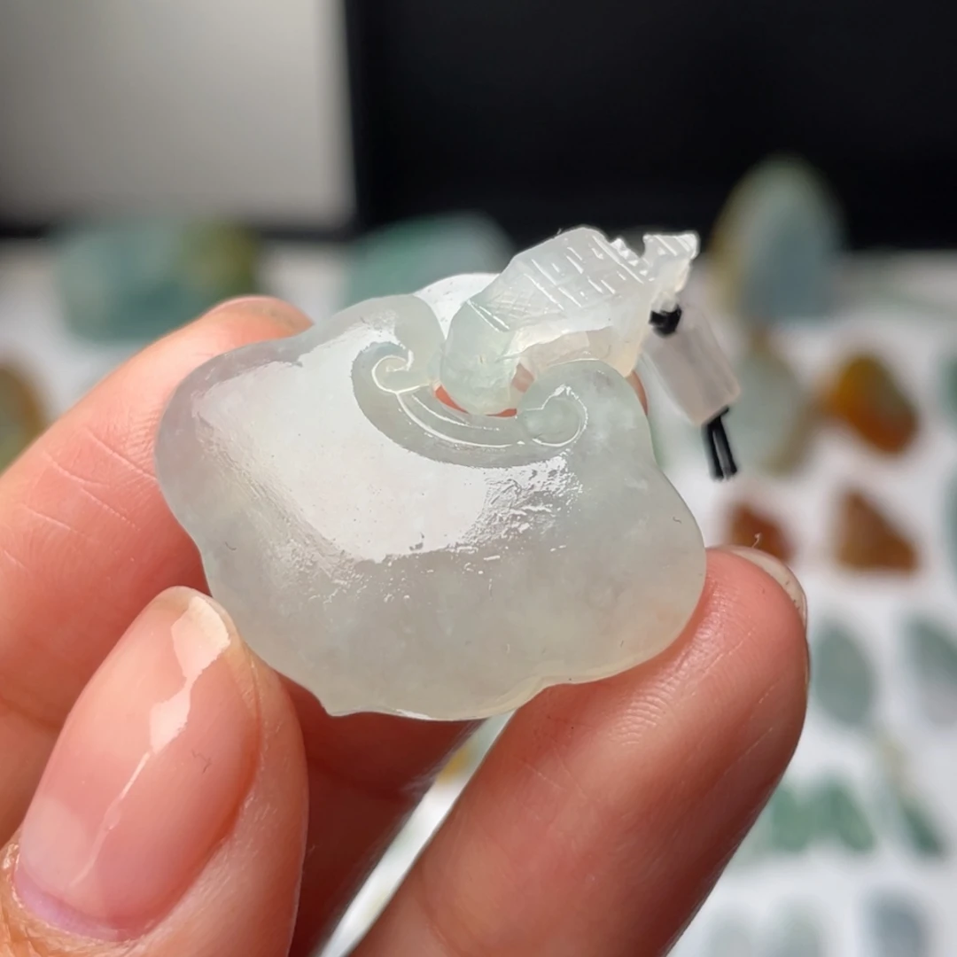 定制翡翠未镶嵌天然翡翠