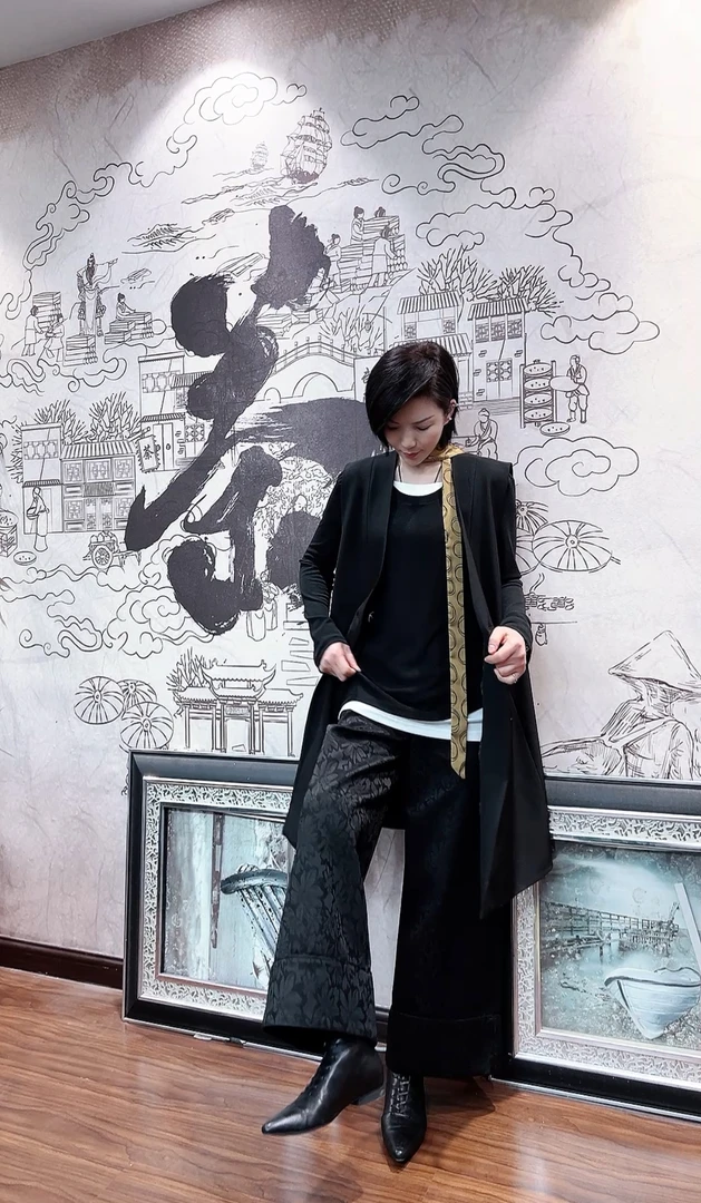 小众气质大牌欧韩宽松肌理感暗黑提花裤